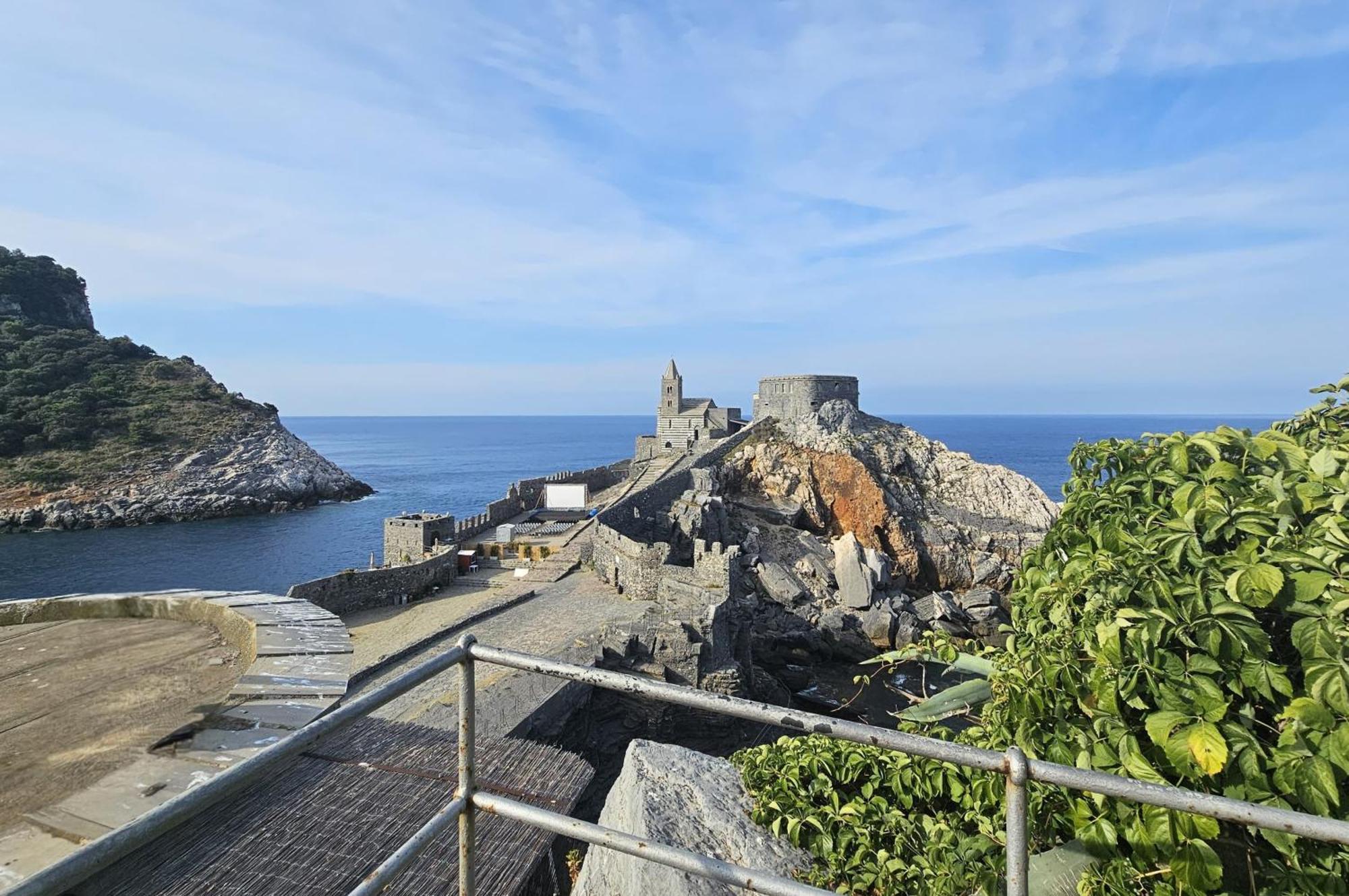 ポルトヴェーネレLa Casa Rotondaアパートメント エクステリア 写真